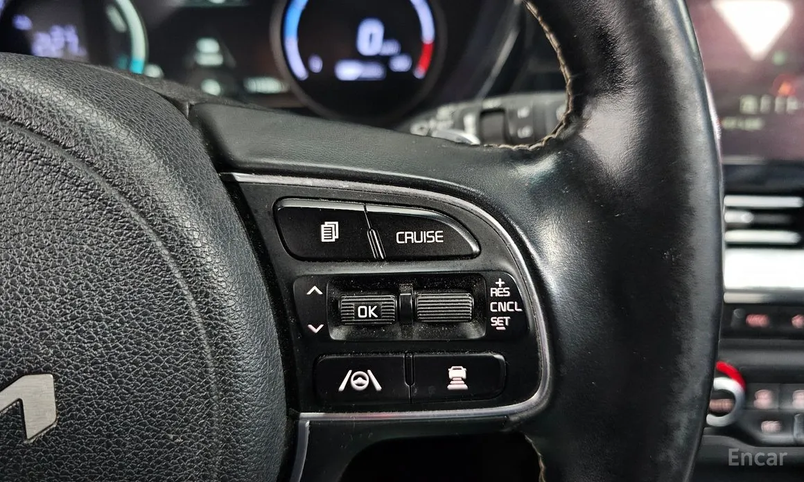 Фото 12 - Kia Niro