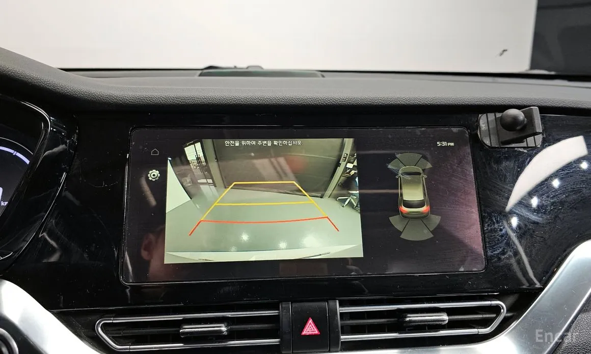 Фото 15 - Kia Niro