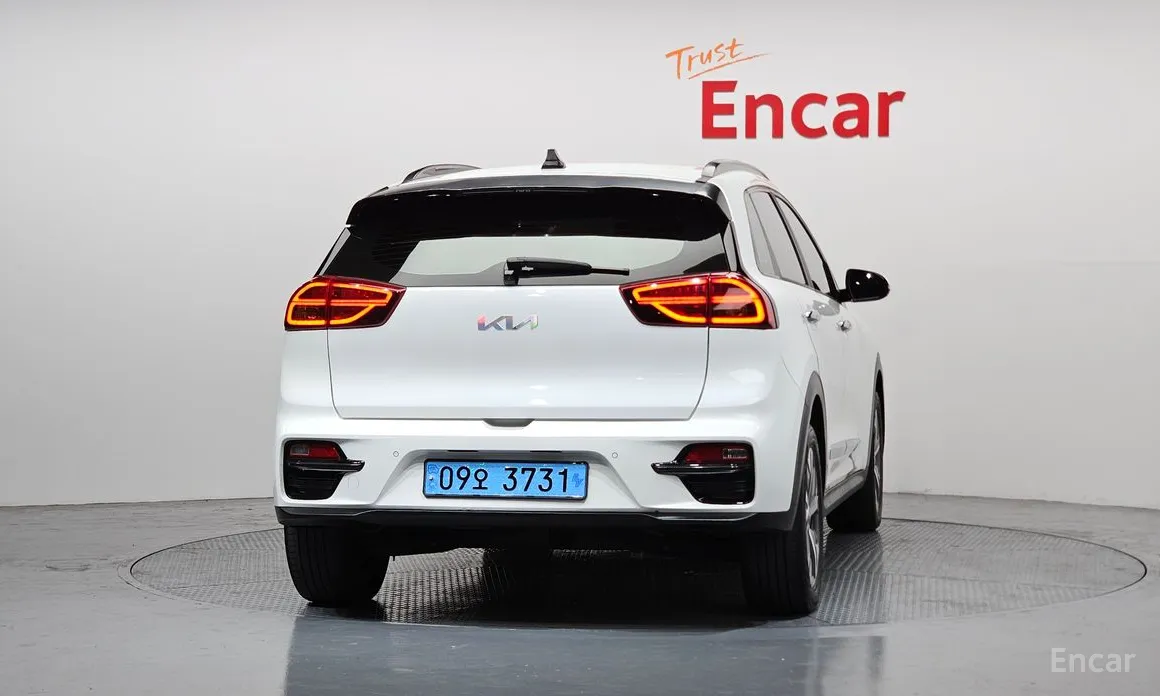 Фото 4 - Kia Niro