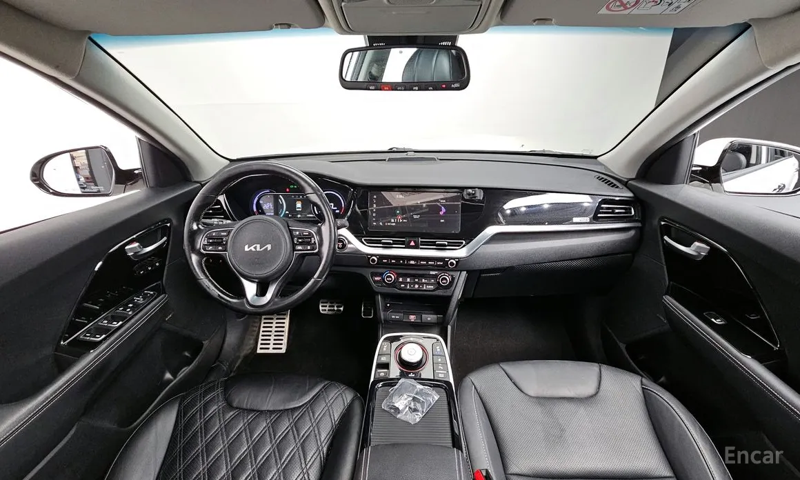 Фото 7 - Kia Niro