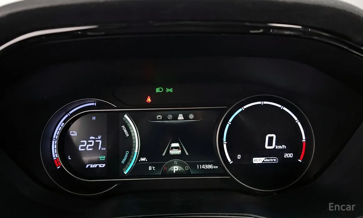 Фото 8 - Kia Niro