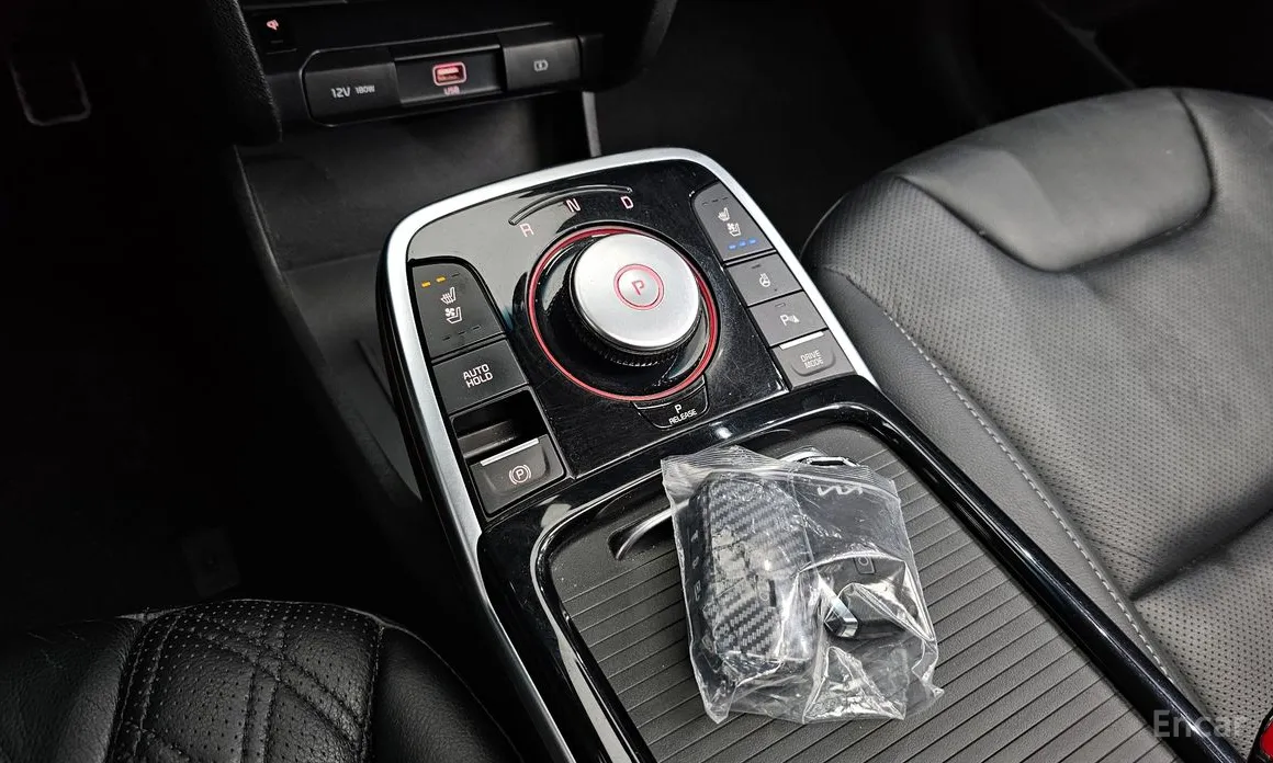 Фото 9 - Kia Niro