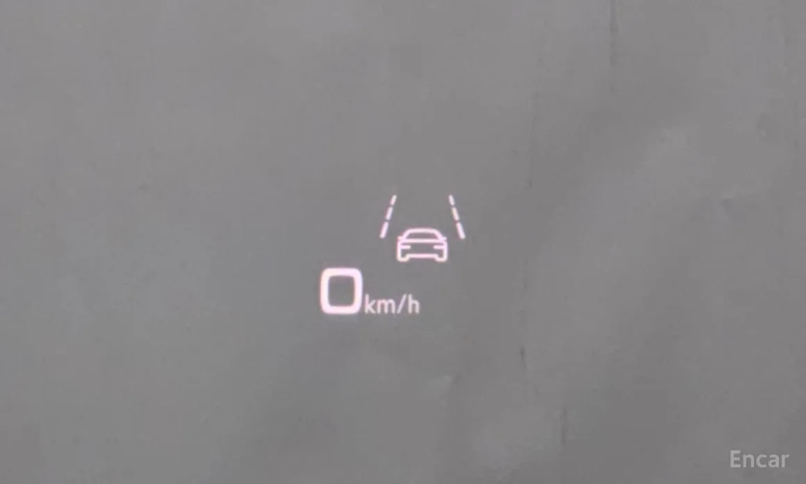 Фото 13 - Audi e-tron