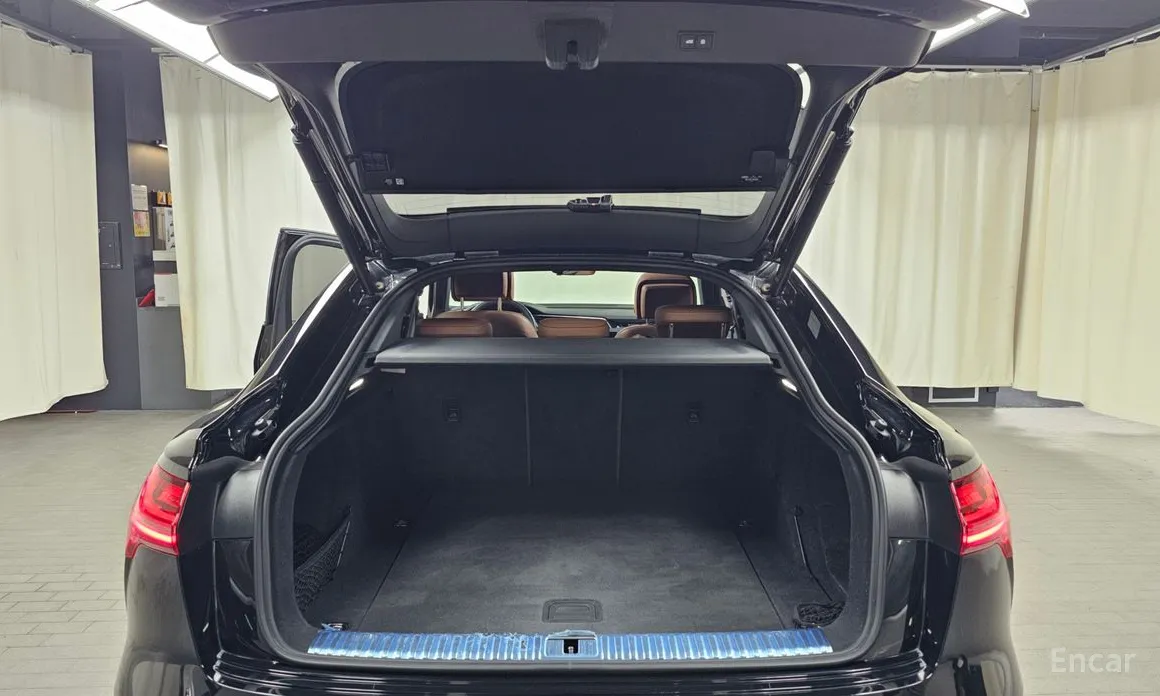 Фото 20 - Audi e-tron