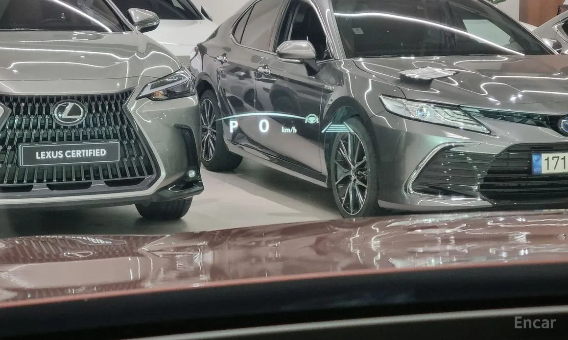 Фото 17 - Lexus RX