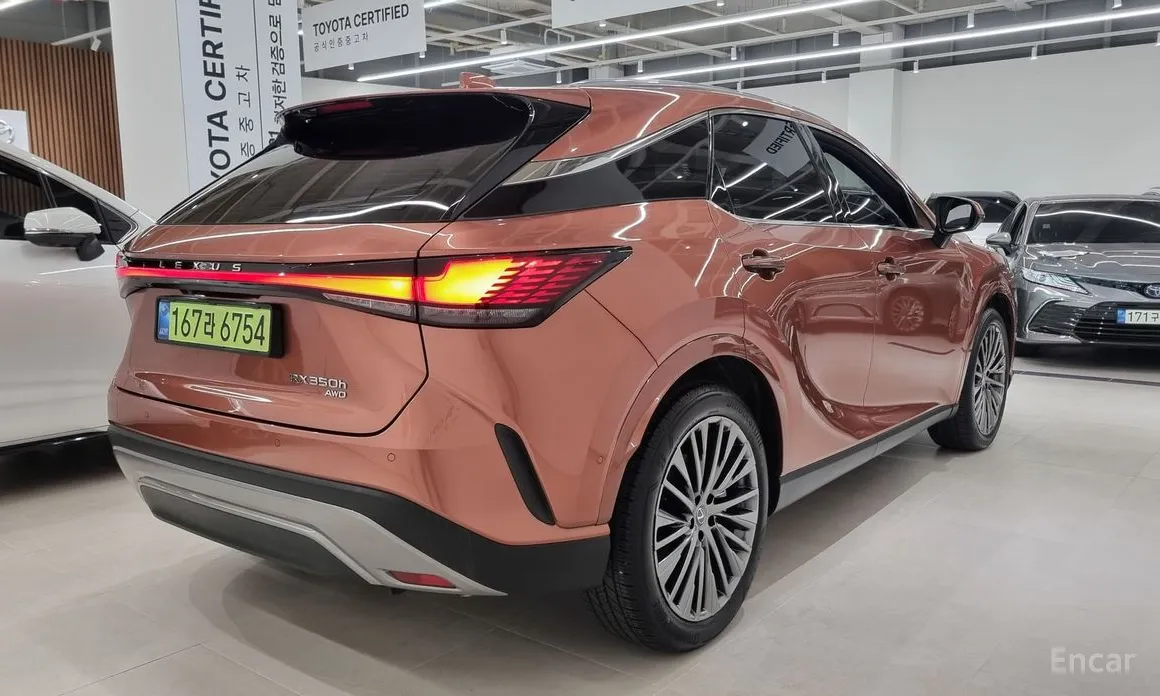 Фото 2 - Lexus RX