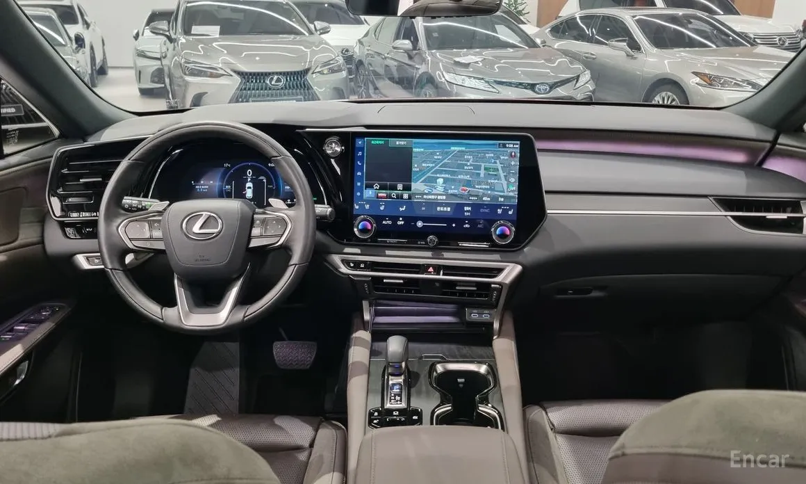 Фото 7 - Lexus RX