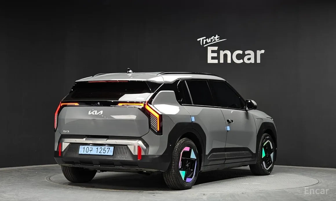 Фото 2 - Kia EV3