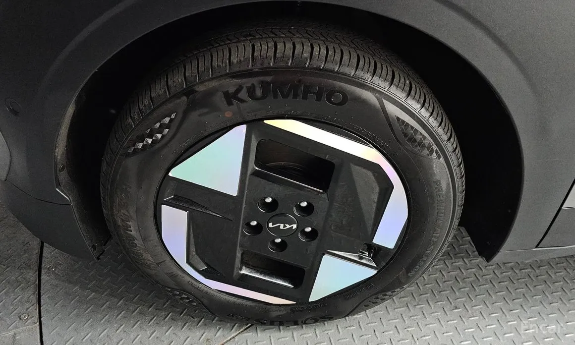 Фото 5 - Kia EV3