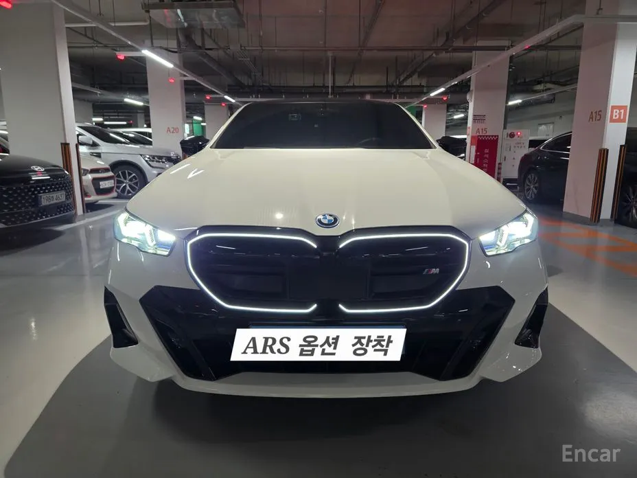 Фото 1 - BMW i5
