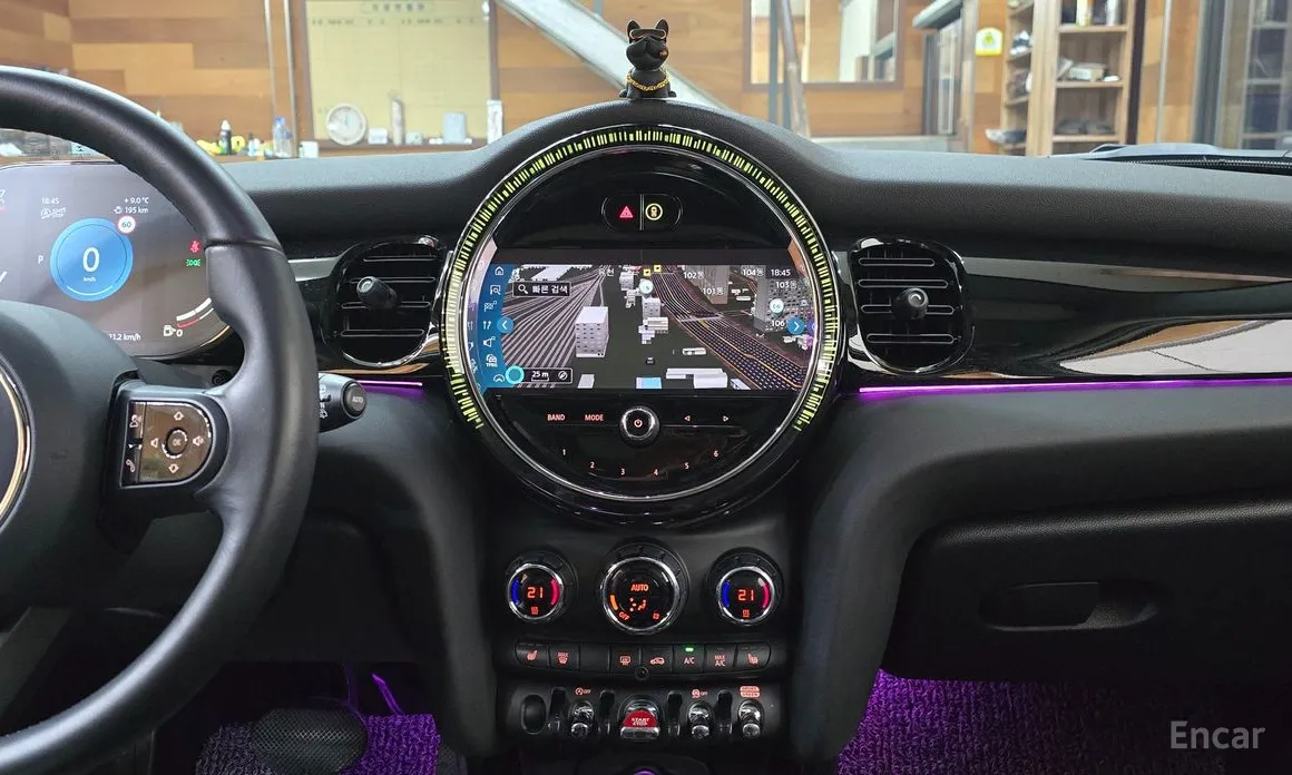 Фото 15 - Mini Cooper