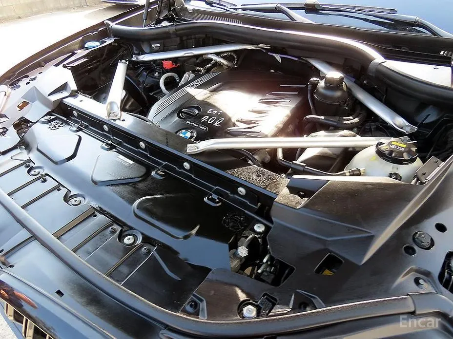 Фото 19 - BMW X6