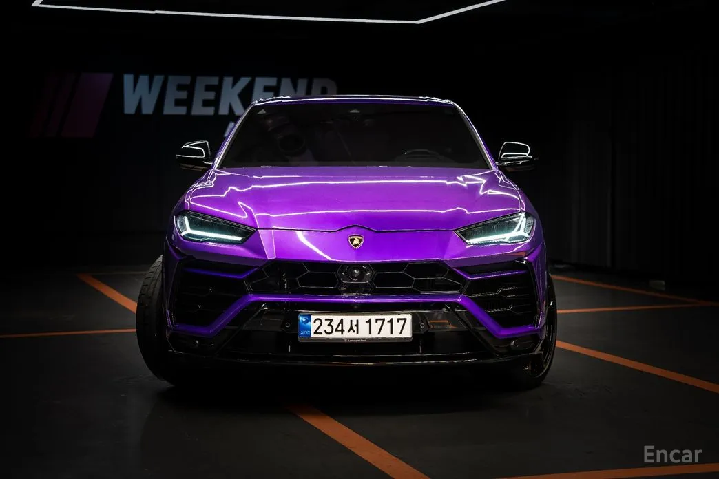 Фото 2 - Lamborghini Urus