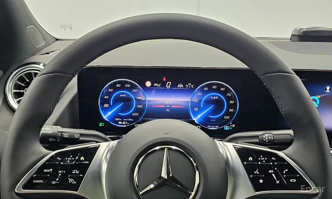 Фото 8 - Mercedes-Benz EQA