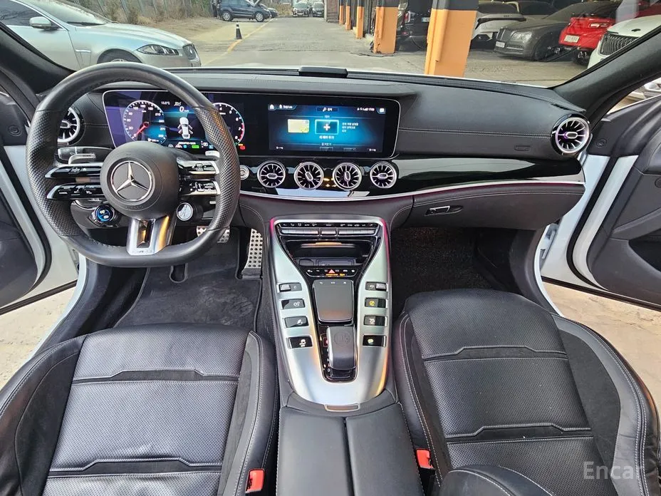 Фото 7 - Mercedes-Benz AMG GT