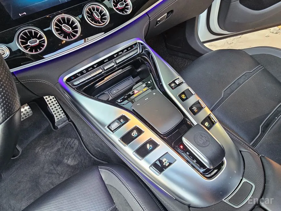 Фото 9 - Mercedes-Benz AMG GT