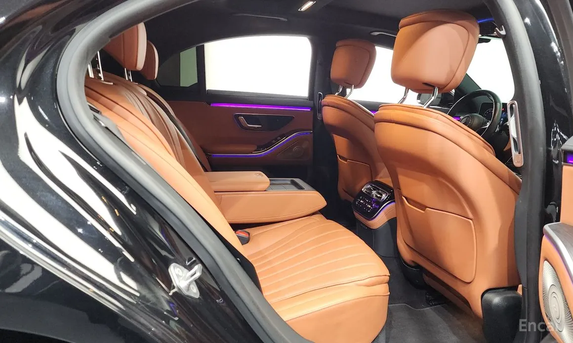 Фото 12 - Mercedes-Benz S-Class