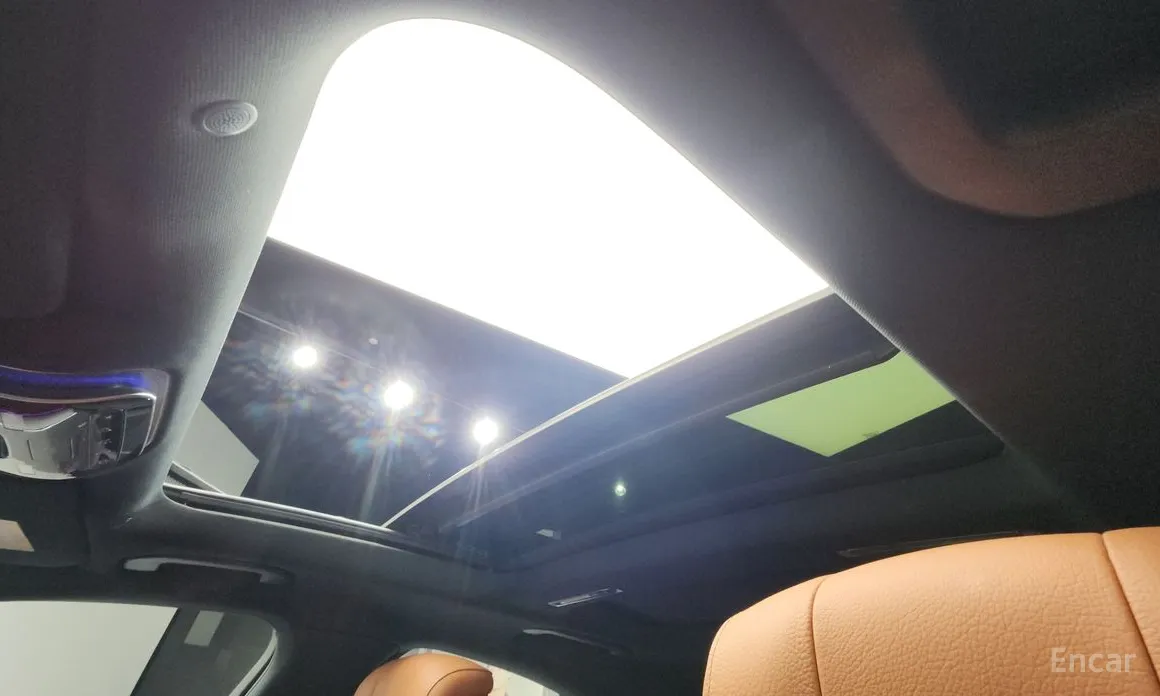 Фото 18 - Mercedes-Benz S-Class