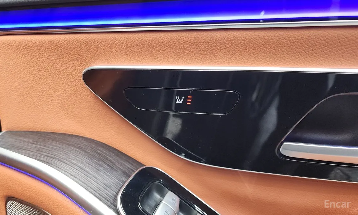 Фото 19 - Mercedes-Benz S-Class