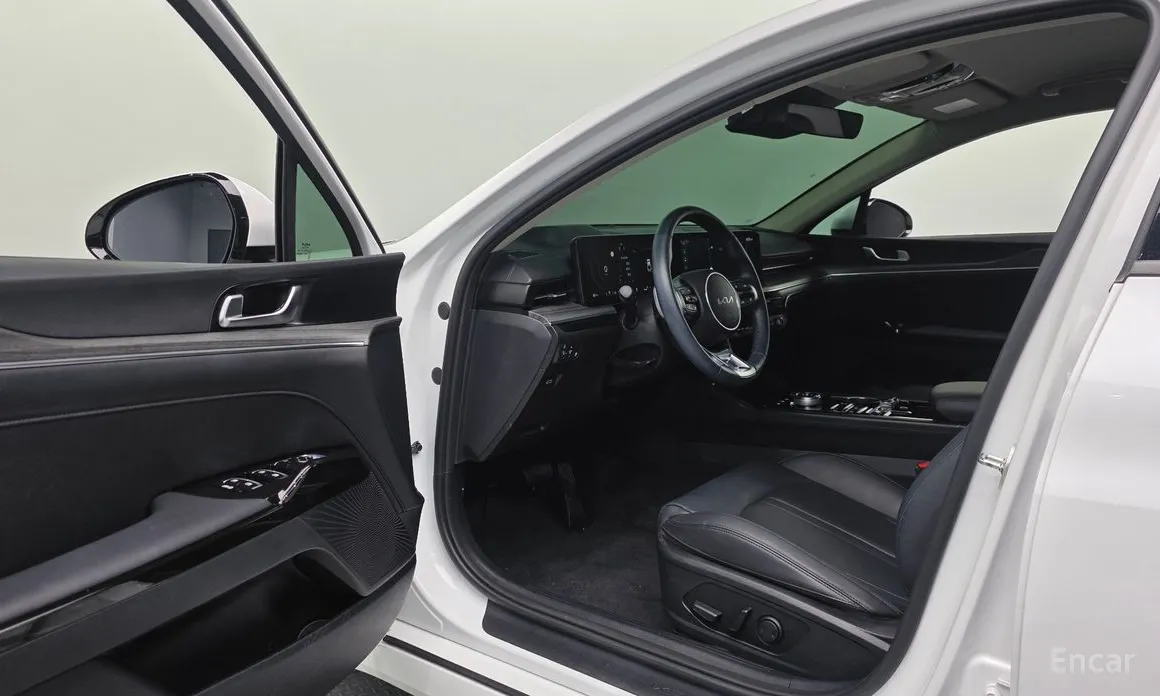 Фото 12 - Kia K5