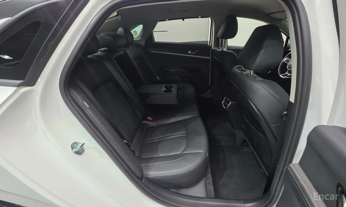 Фото 19 - Kia K5