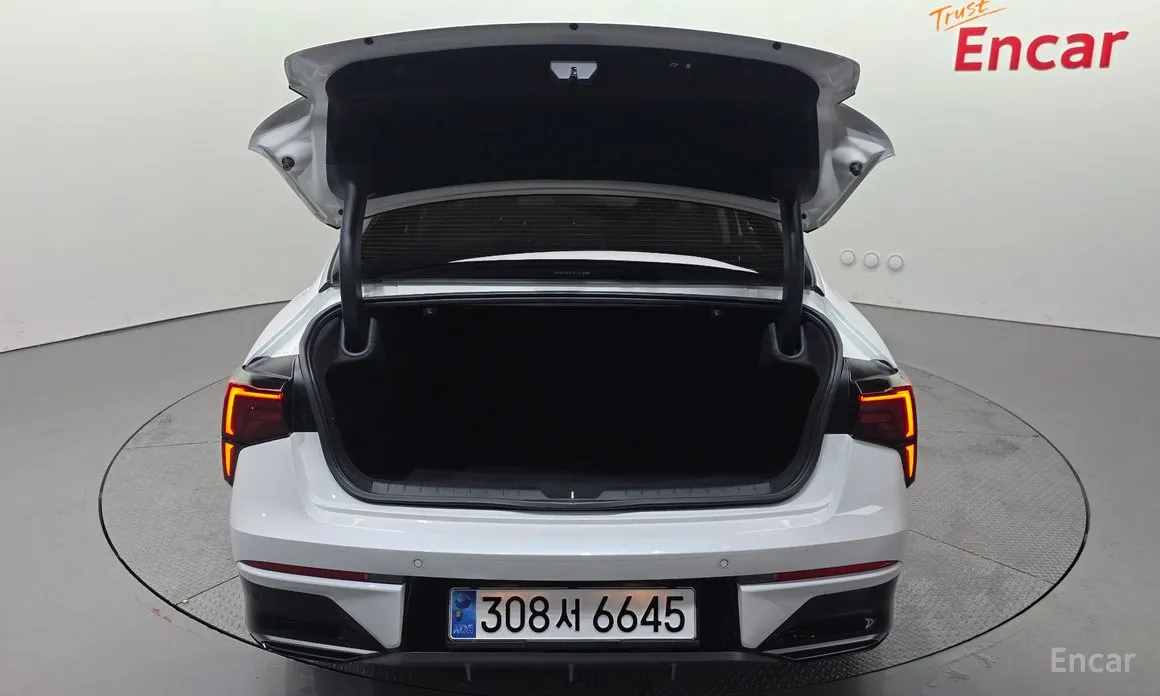 Фото 20 - Kia K5