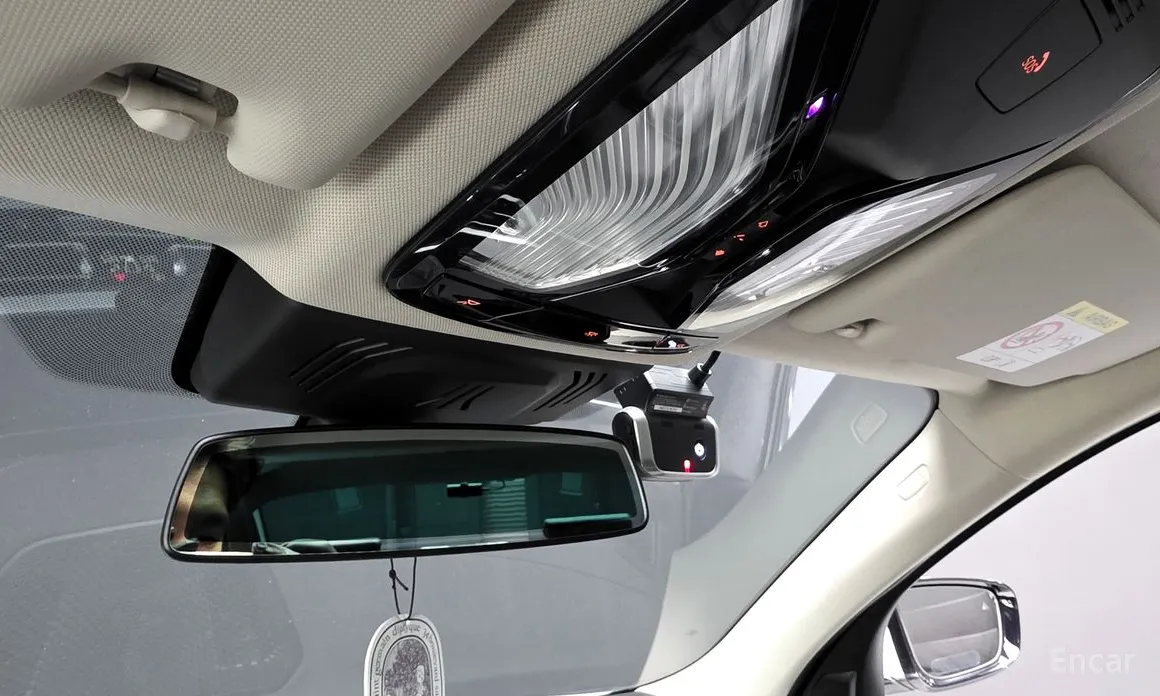 Photo 17 - BMW 3 Series