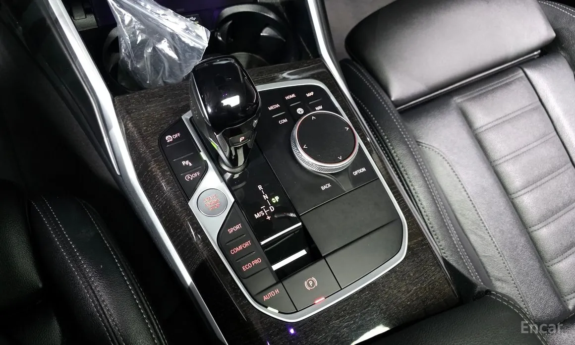 Photo 9 - BMW 3 Series