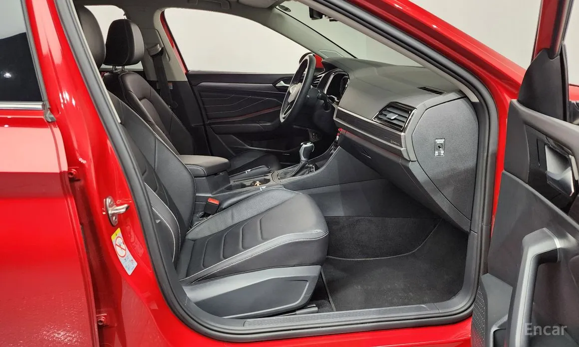 Photo 11 - Volkswagen Jetta