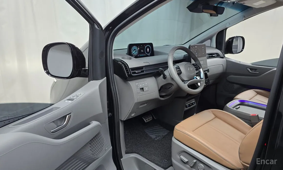 Фото 10 - Hyundai Staria