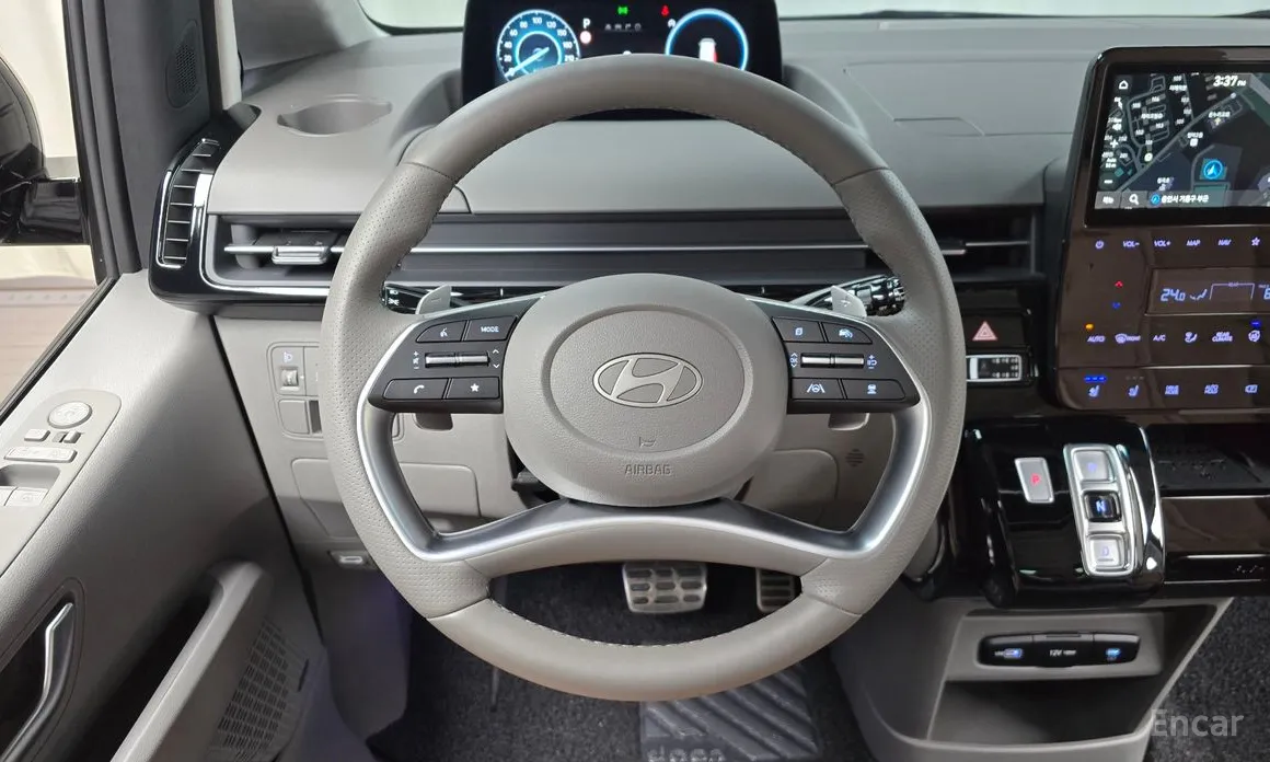 Фото 13 - Hyundai Staria