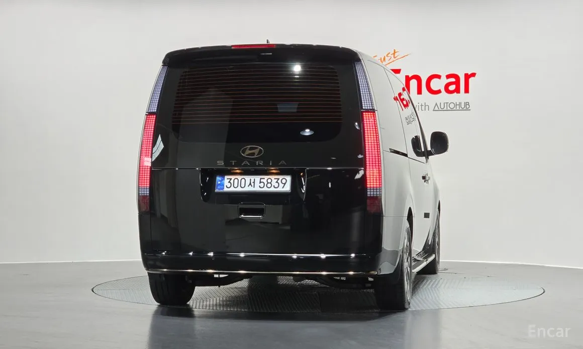 Фото 4 - Hyundai Staria