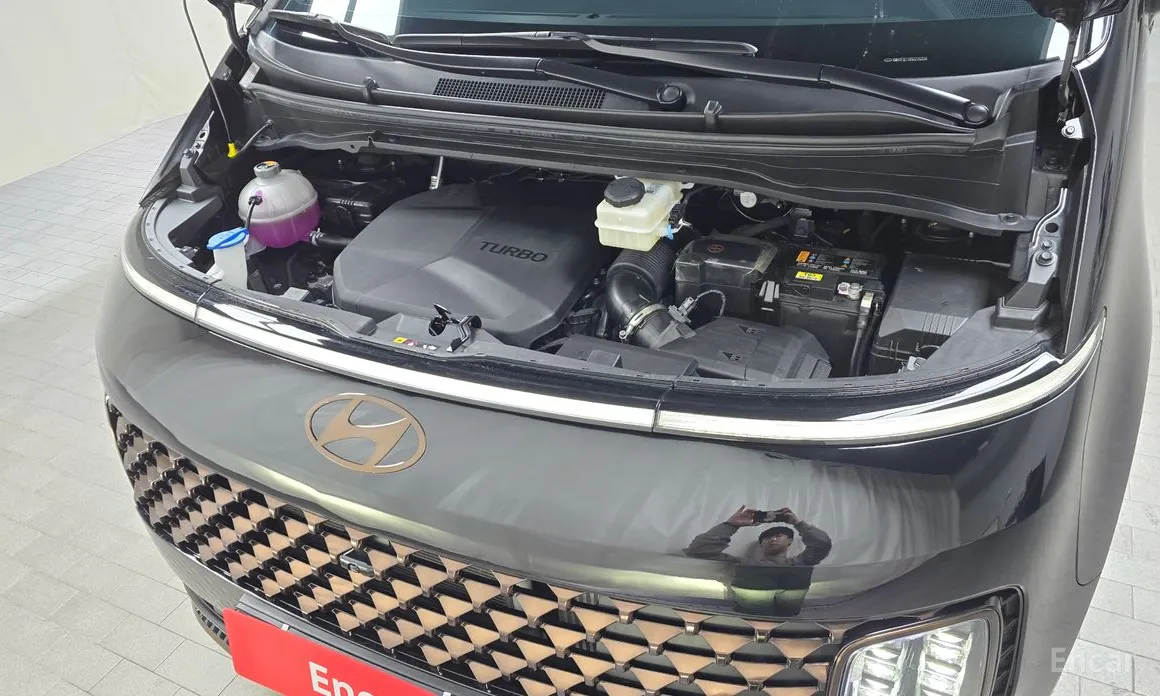 Фото 6 - Hyundai Staria