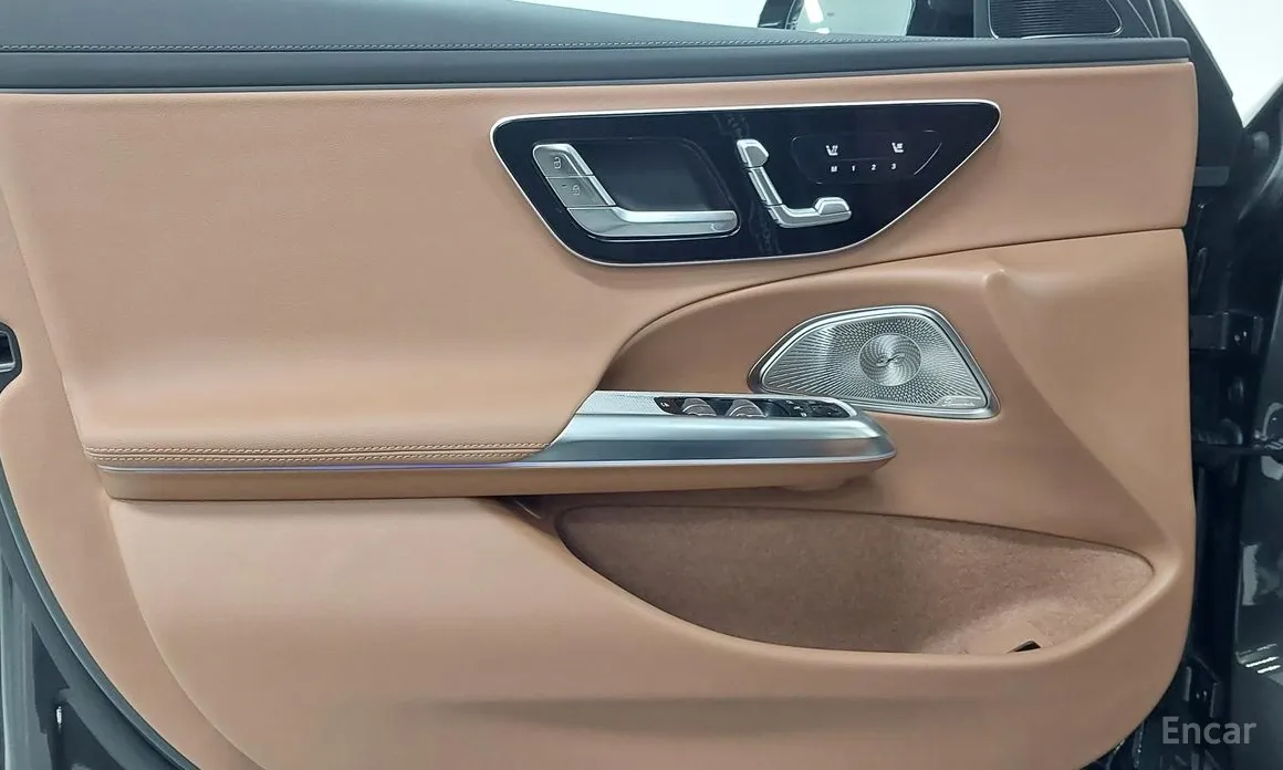 Фото 15 - Mercedes-Benz E-Class