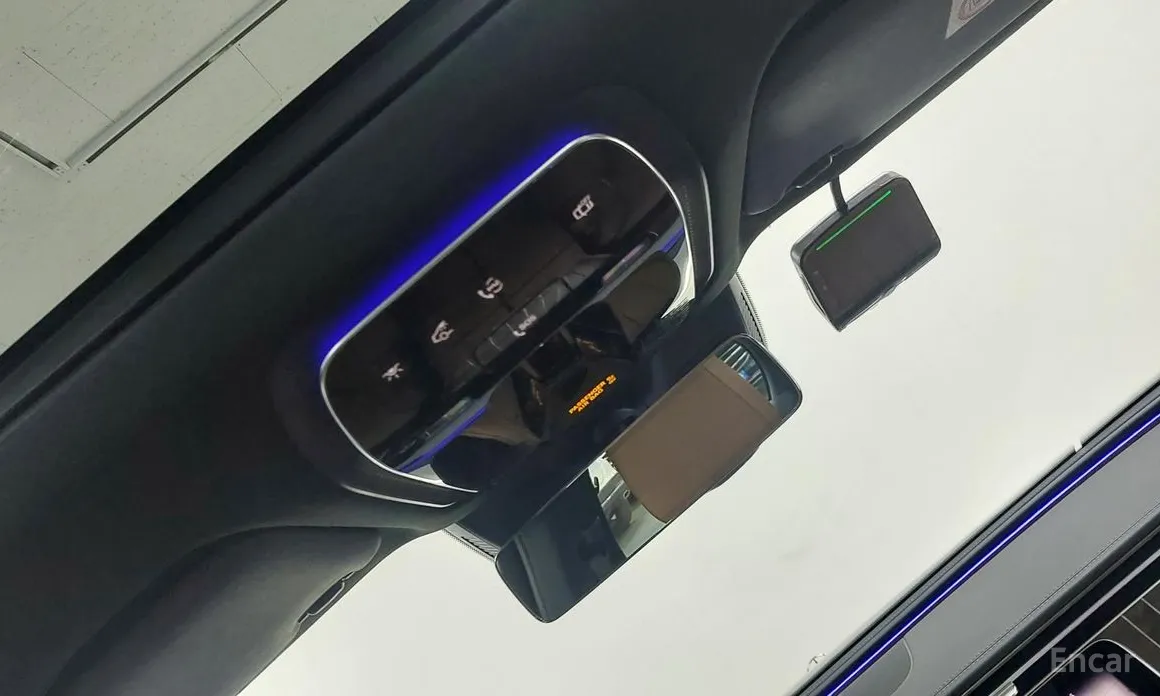 Фото 17 - Mercedes-Benz E-Class