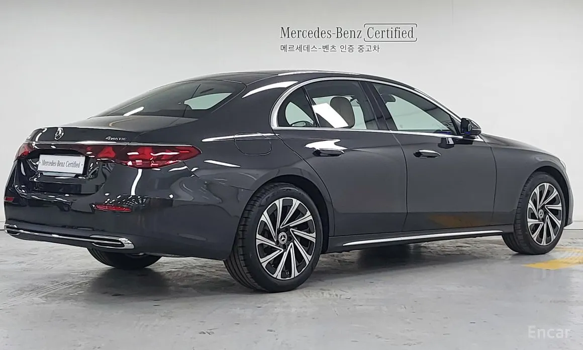 Фото 2 - Mercedes-Benz E-Class