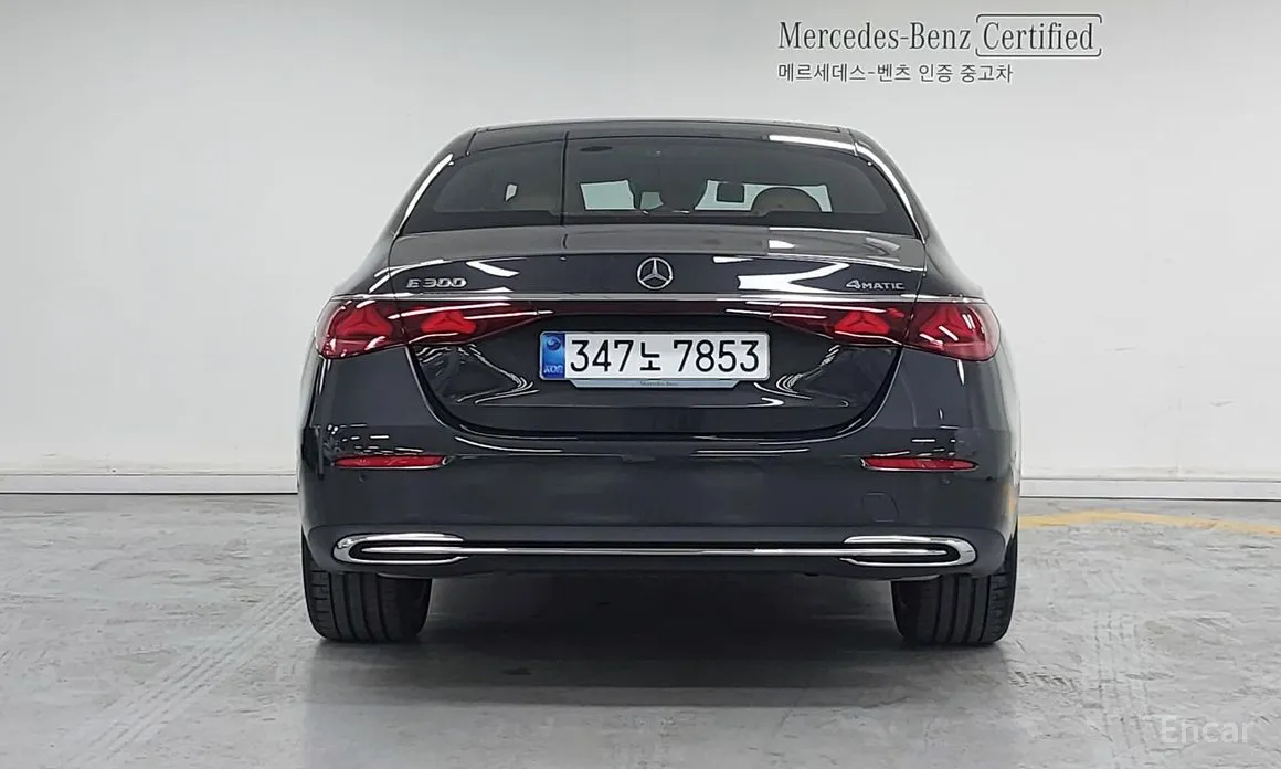 Фото 4 - Mercedes-Benz E-Class