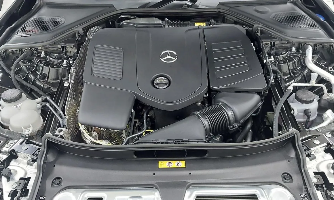 Фото 6 - Mercedes-Benz E-Class