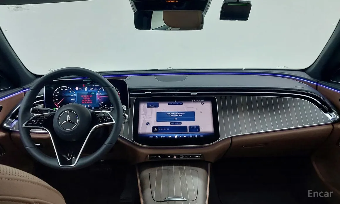 Фото 7 - Mercedes-Benz E-Class