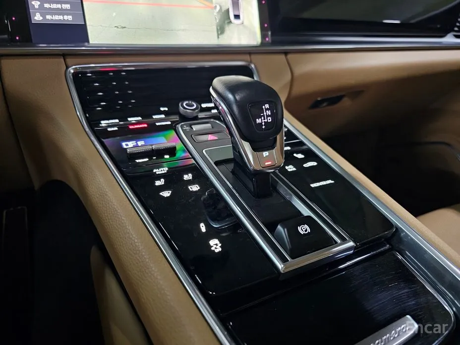 Фото 11 - Porsche Panamera