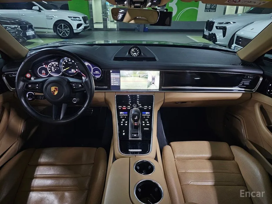 Фото 7 - Porsche Panamera