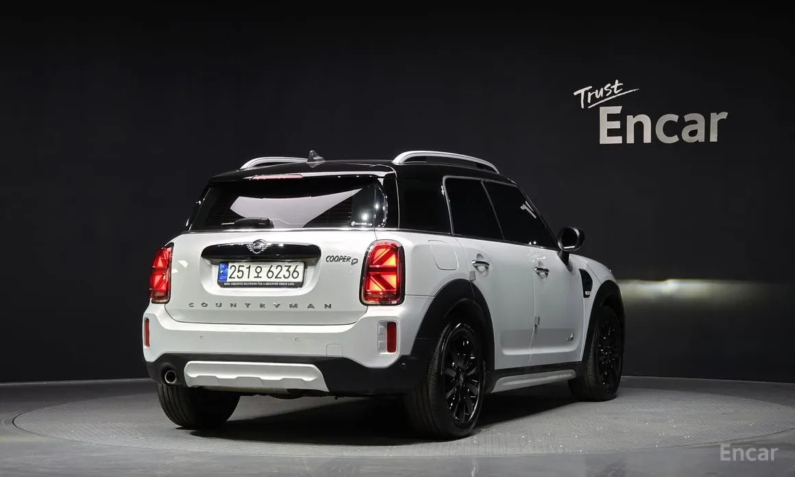 Фото 2 - Mini Countryman
