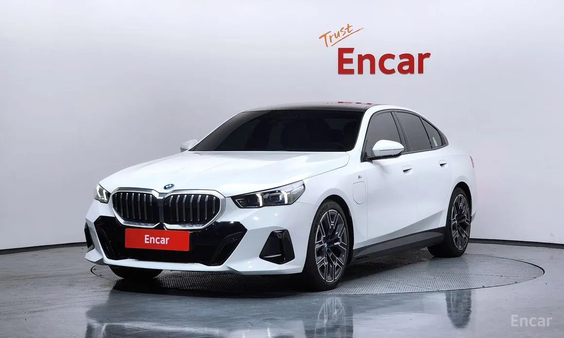 Фото 1 - BMW 5 Series