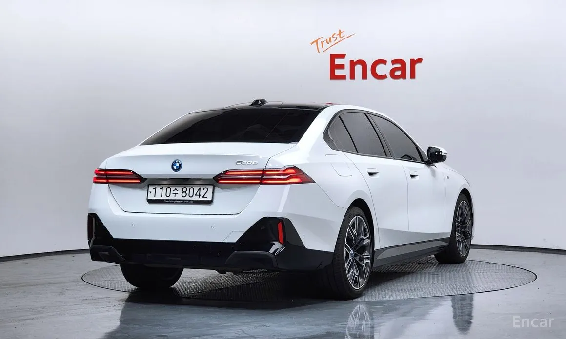 Фото 2 - BMW 5 Series