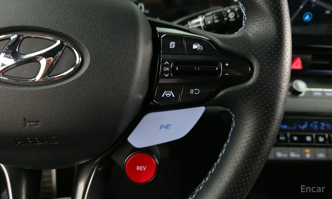 Фото 18 - Hyundai Avante