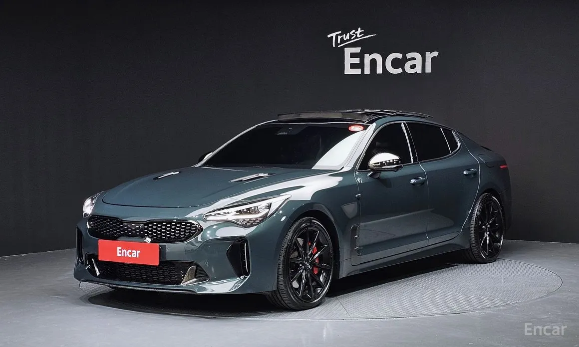 Фото 1 - Kia Stinger