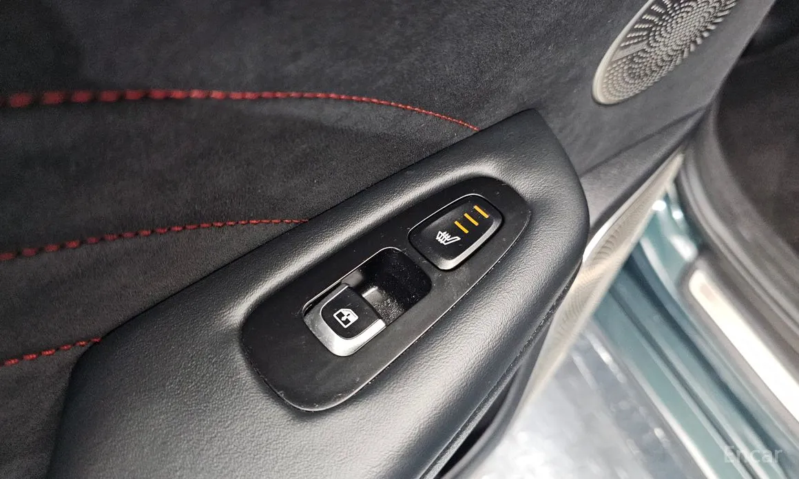 Фото 18 - Kia Stinger