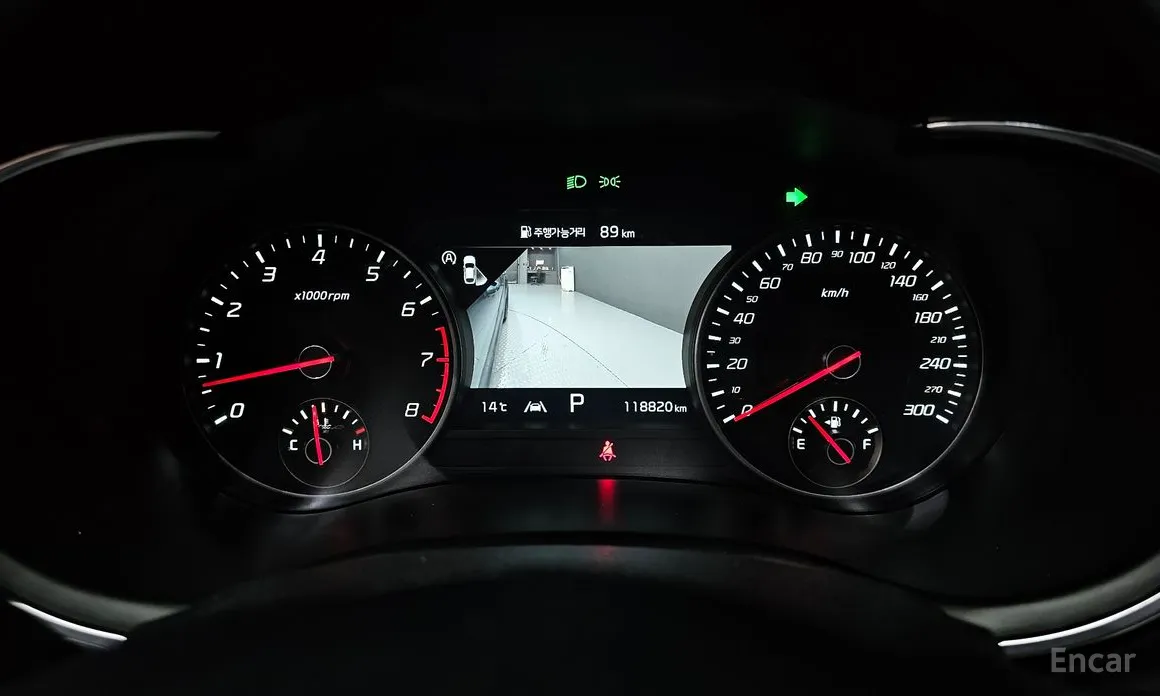 Фото 8 - Kia Stinger