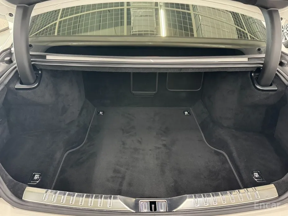 Фото 20 - Bentley Flying Spur