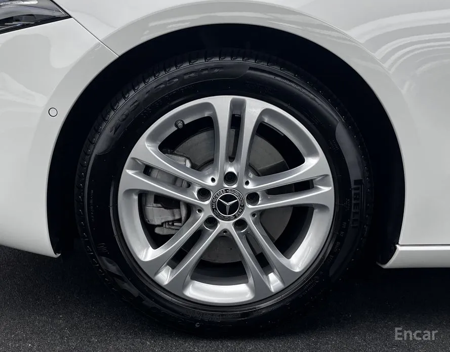 Фото 5 - Mercedes-Benz A-Class